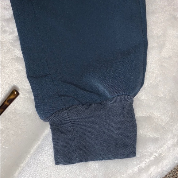 Gently Loved Blue Jogger Scrubs with Drawstring by FIGS - Picture 4 of 10